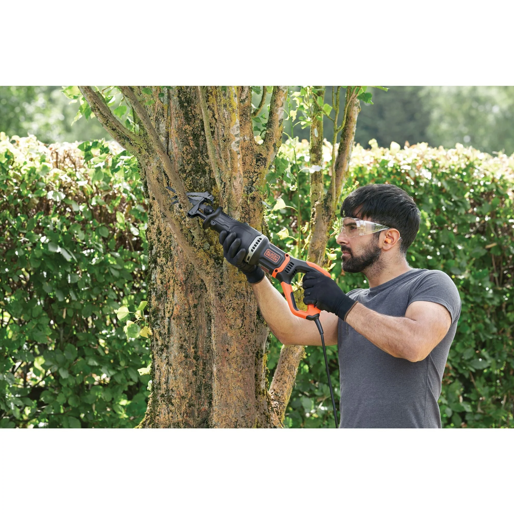 BLACK+DECKER 7 Amp Electric Reciprocating Saw With Removable Branch Holder - BES301K