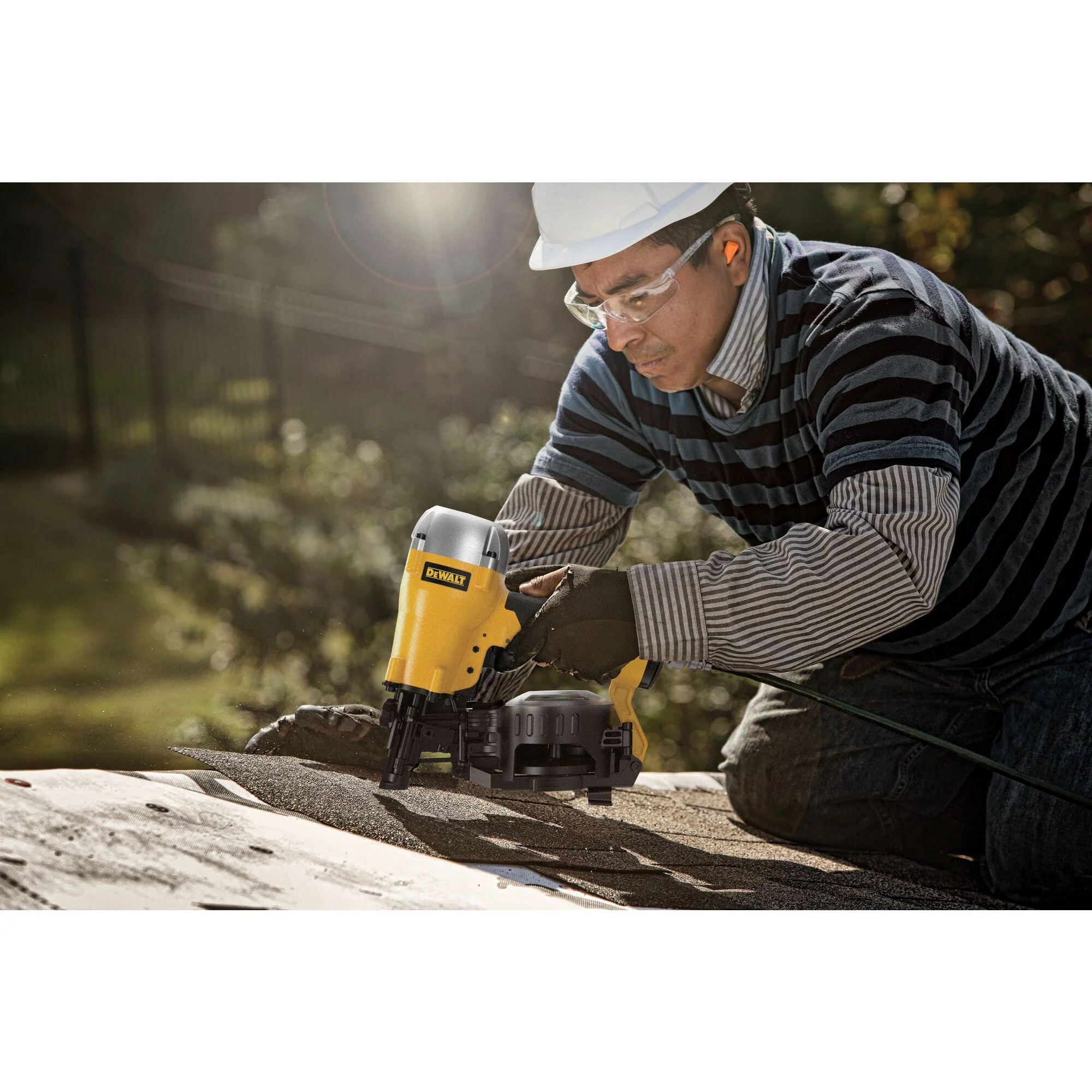 DEWALT Coil Roofing Nailer