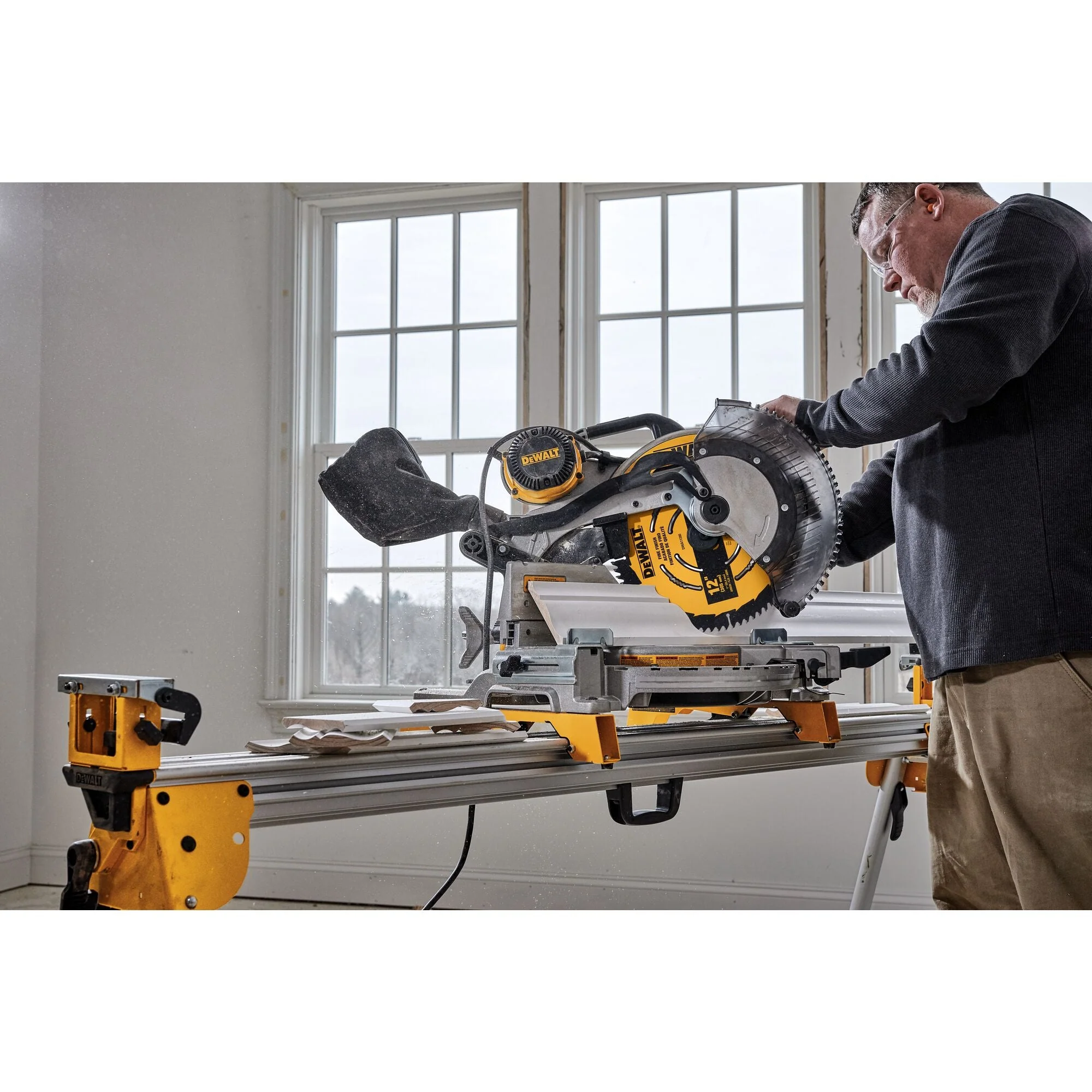 DEWALT 12 In Carbide Circular Saw Blade 60 Tooth with 1 in Arbor For General Purpose Cutting (2 Pack)