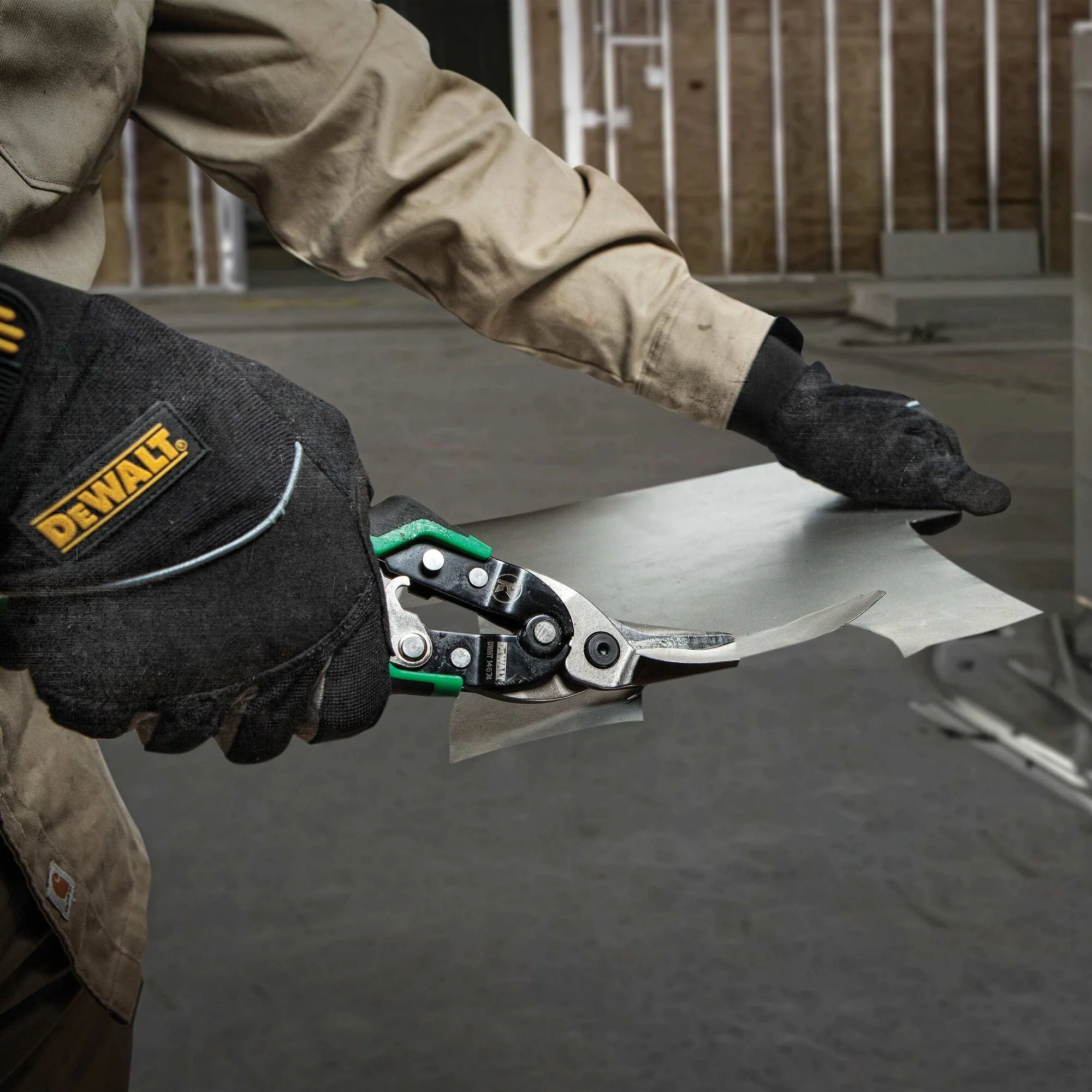 DEWALT 1 In. Right-Cut Aviation Snip