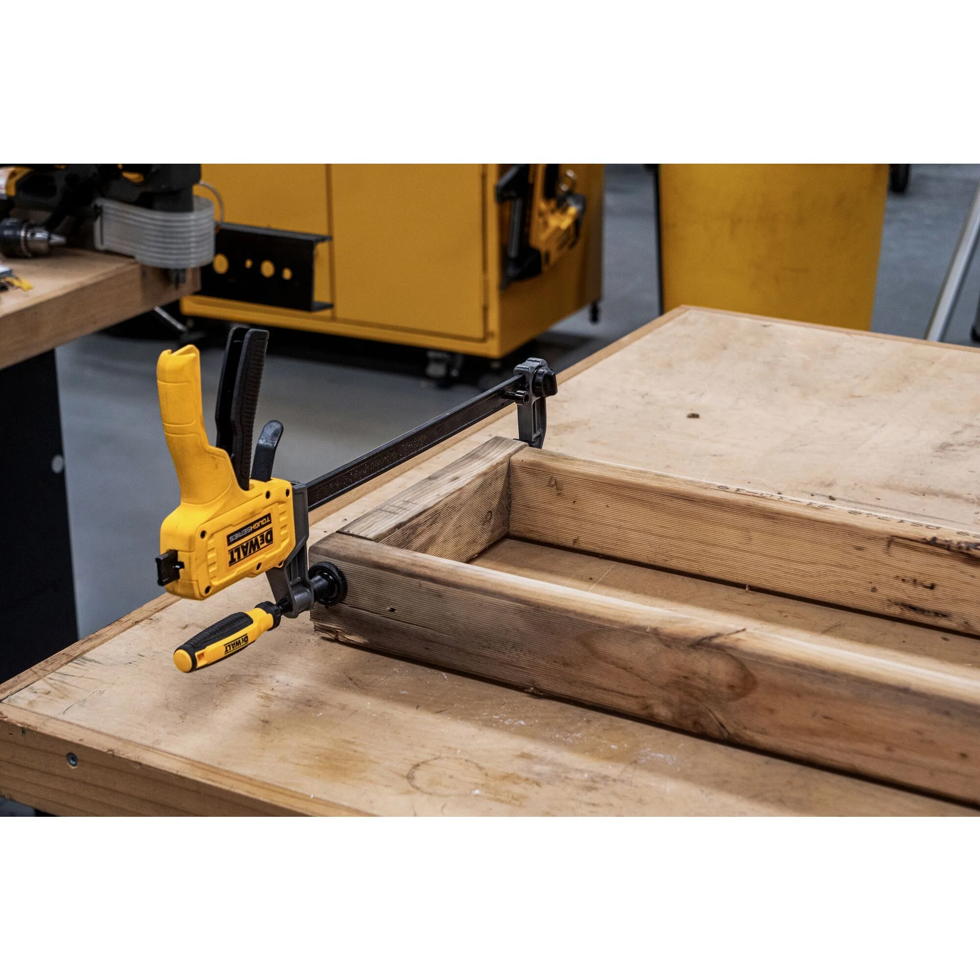 DEWALT ToughSeries™ 12" Hybrid Clamp