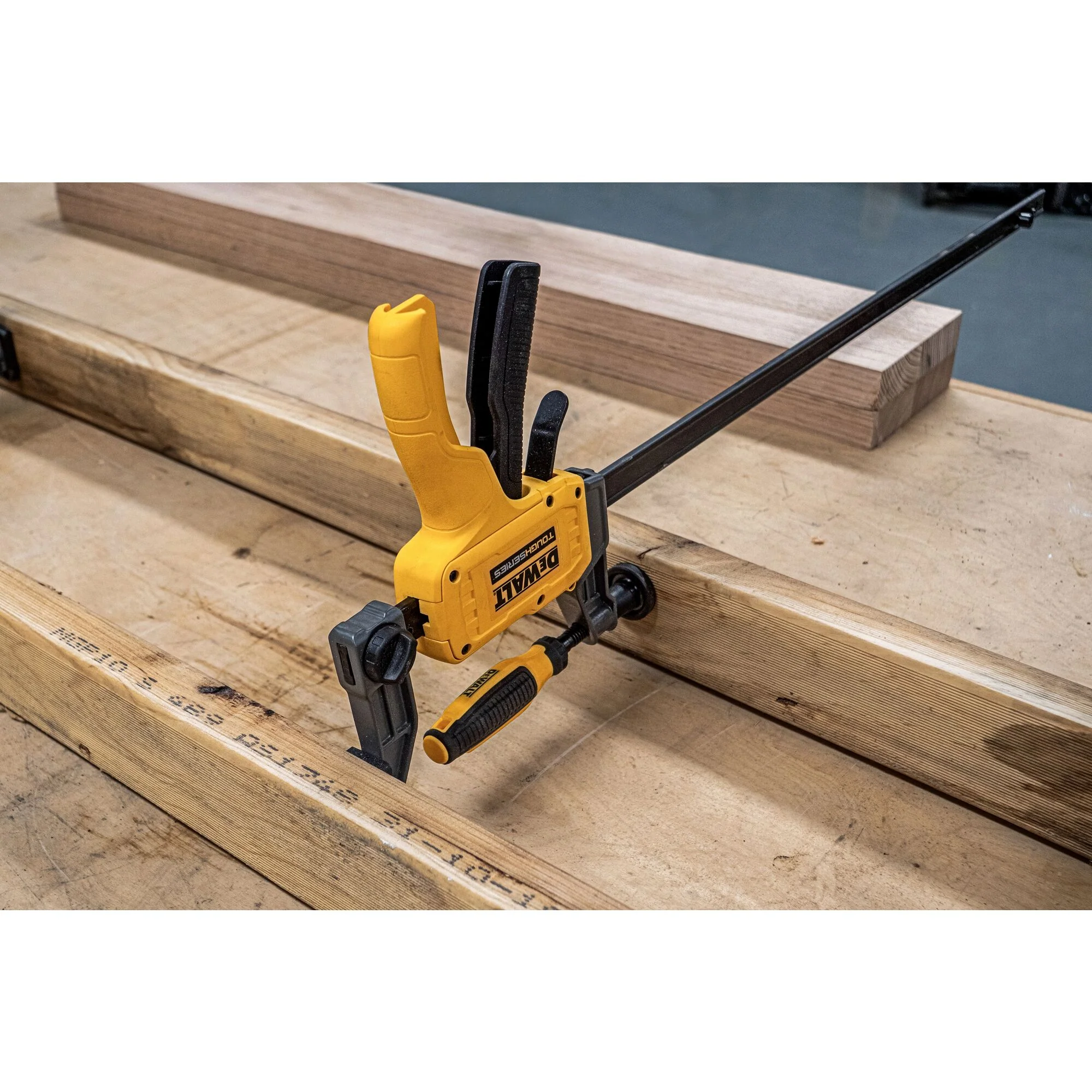 DEWALT ToughSeries™ 24" Hybrid Clamp
